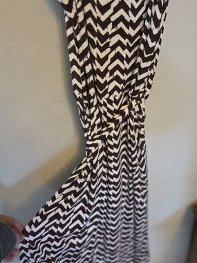 Women’s Yvos Brown and White Chevron Knit Dress With Wrap Style Look